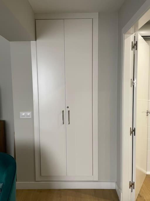 Apartamento Velarde-Maestranza Apartman Sevilla Kültér fotó