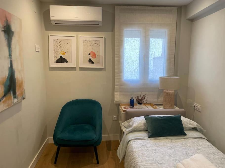 Apartamento Velarde-Maestranza Sevilla Kültér fotó